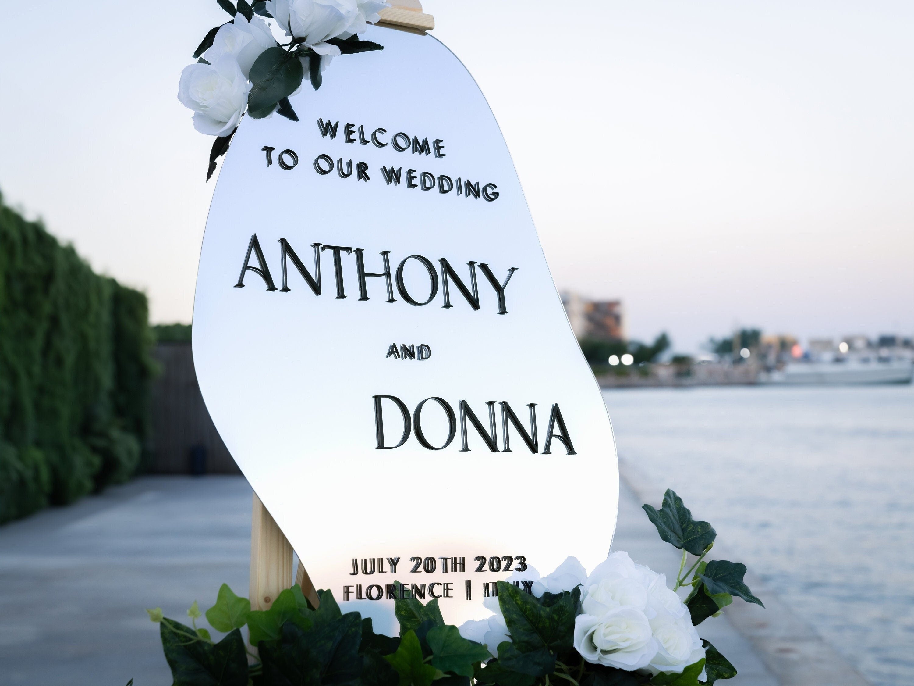 Asymmetrical Silver Mirror Wedding Welcome Sign - Netherland Collection